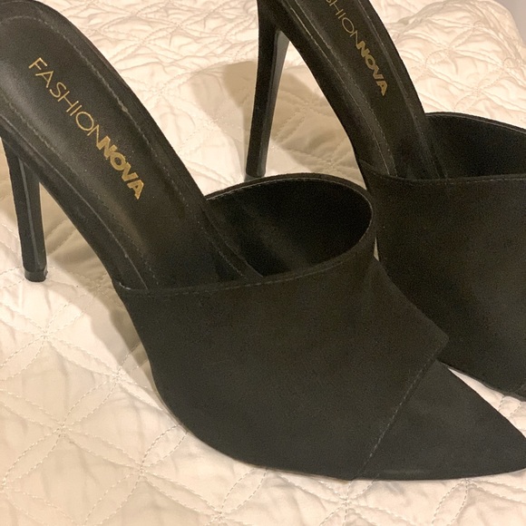 Heels - Picture 1 of 2